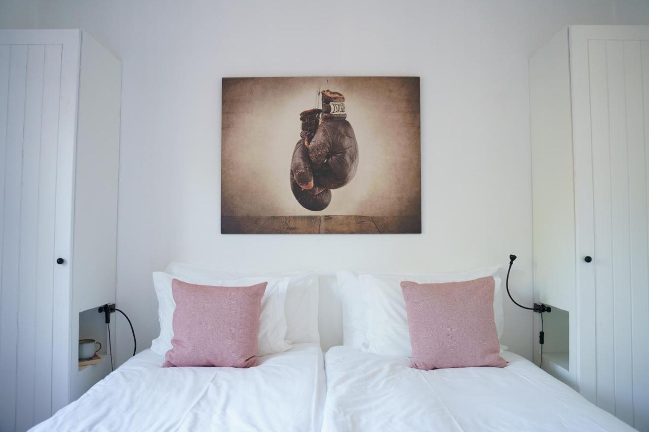 Azen Cool House Bed & Breakfast Azenhas do Mar Exterior photo