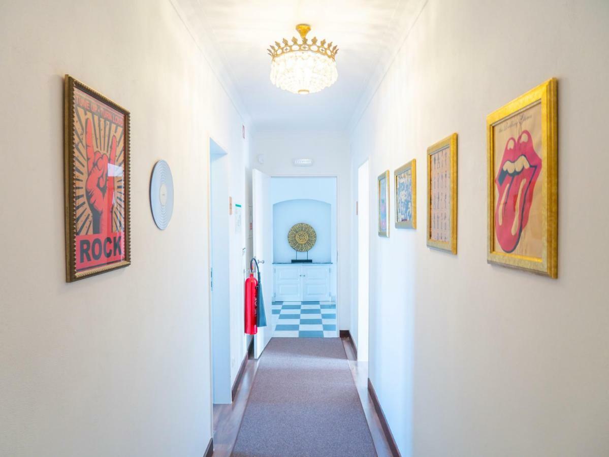 Azen Cool House Bed & Breakfast Azenhas do Mar Exterior photo
